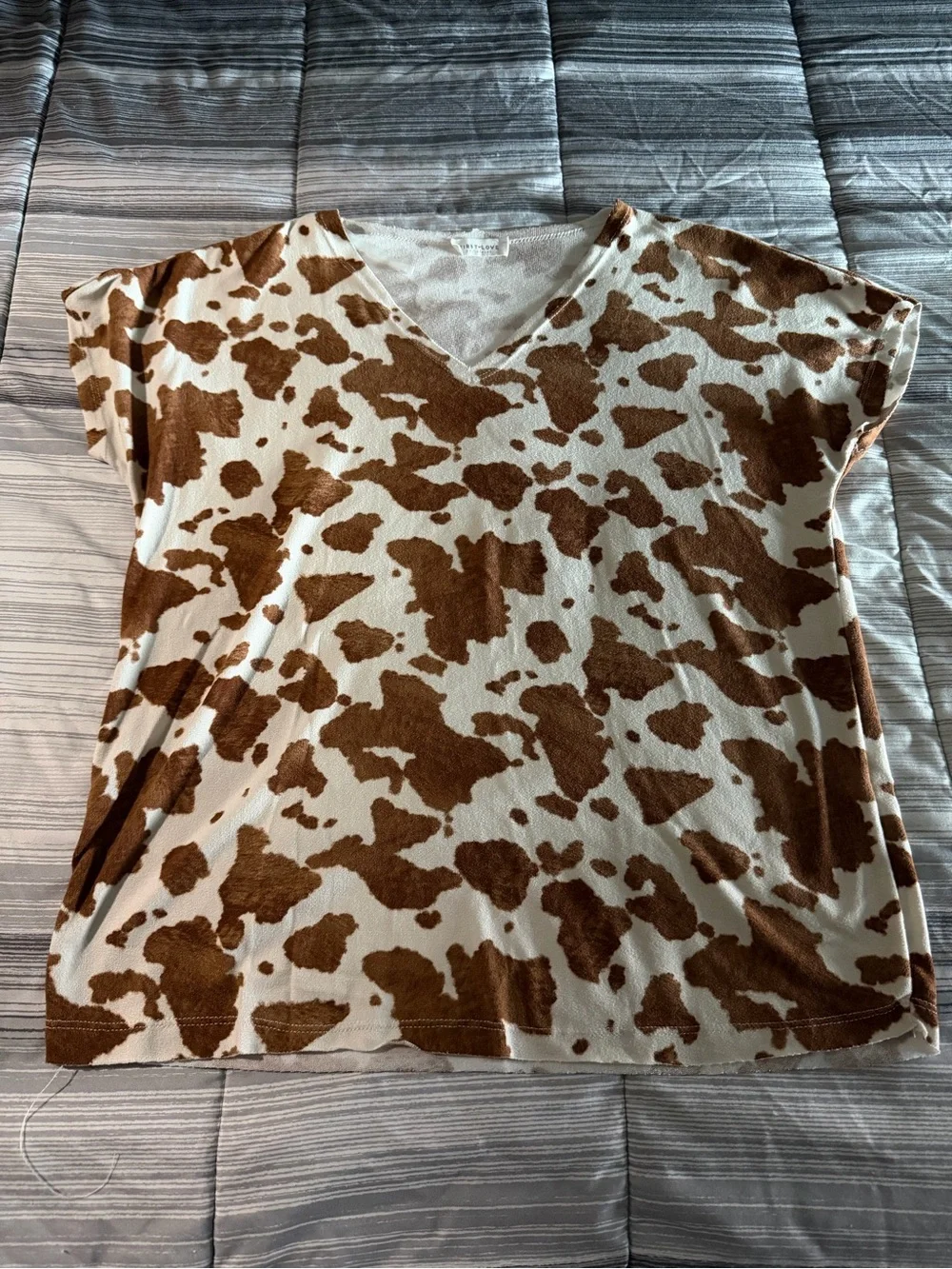 Women's V-Neck Brown and Cream Patterned Top